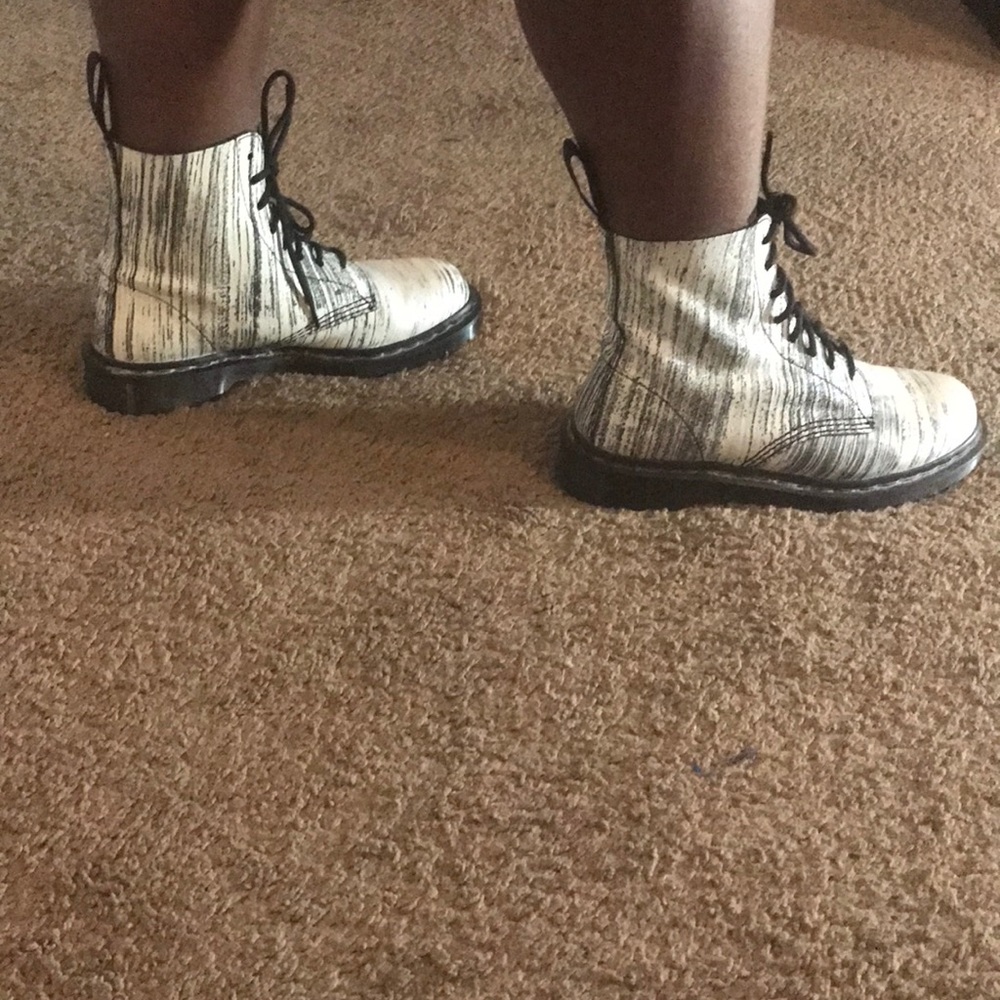 Special Edition unisex Doc Martens